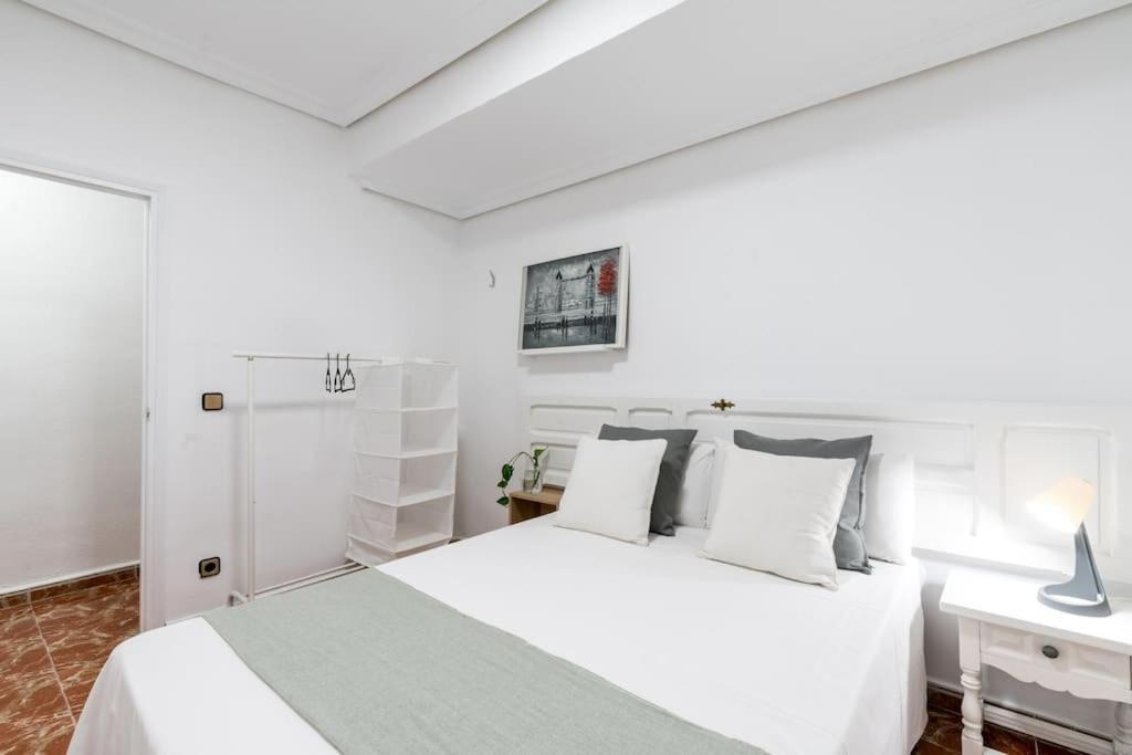 Santa Justa Urban Apartment Sevilla Exteriör bild